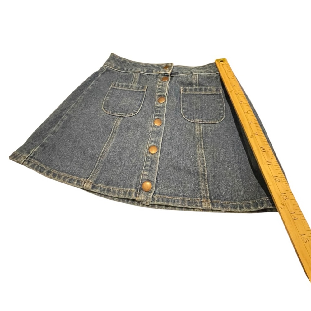 BRANDY MELVILLE Armelle button up pocketed A-line mini denim skirt - Picture 10 of 10